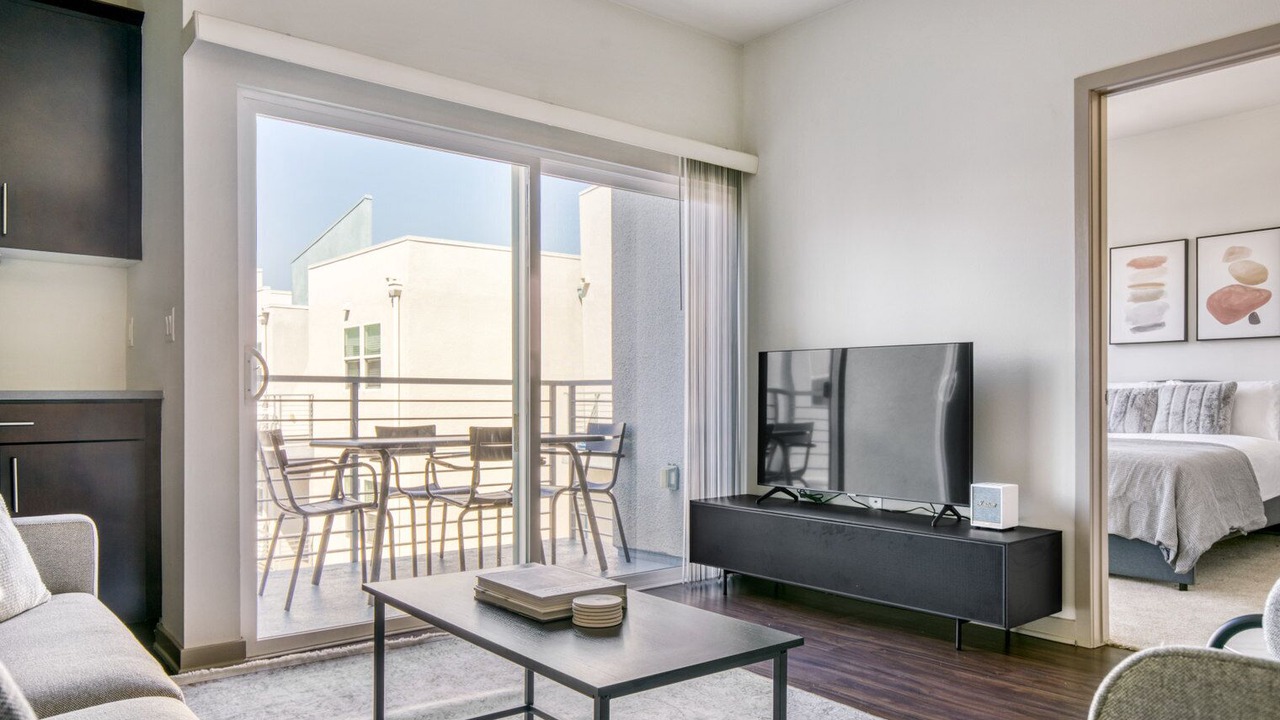 Photo of Bedroom in NoHo Arts District