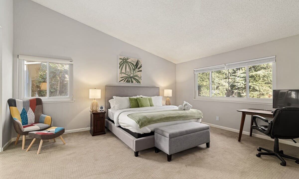 Photo of Bedroom in Noble