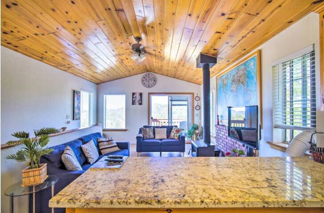 Photo of Livingroom in Arrowbear Lake