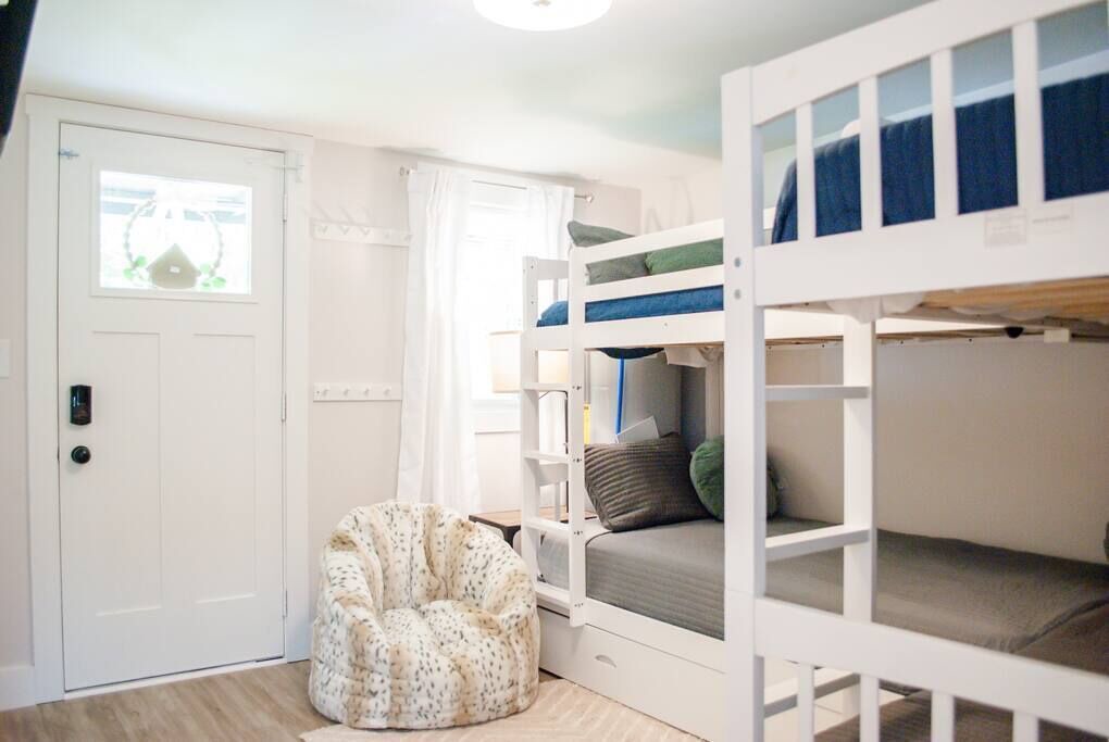 Photo of Bedroom in Clanton