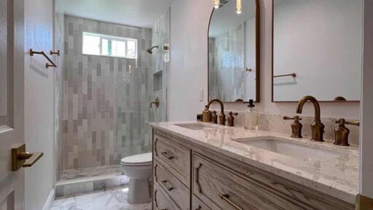 Photo of Bathroom in Sherwood Forest and Thistle Development