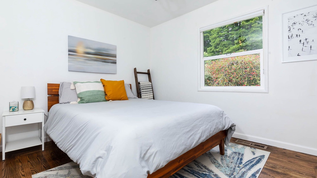 Photo of Bedroom in Little River