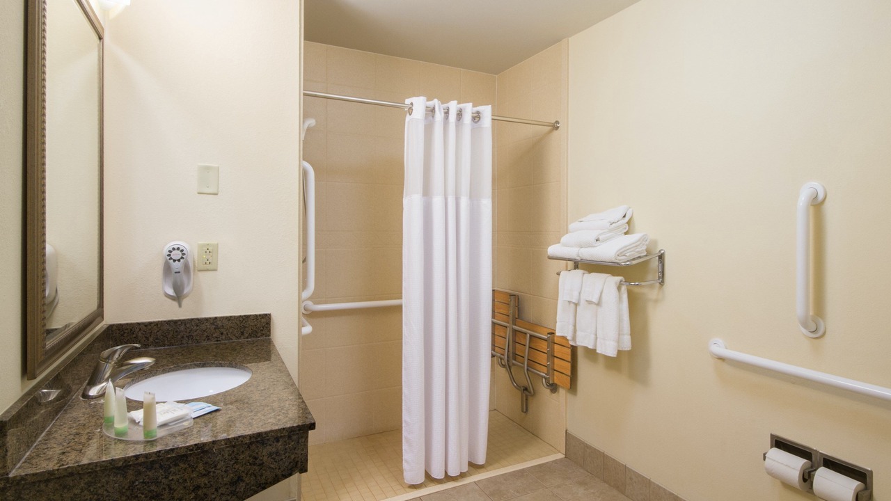 Photo of Bathroom in West Seneca