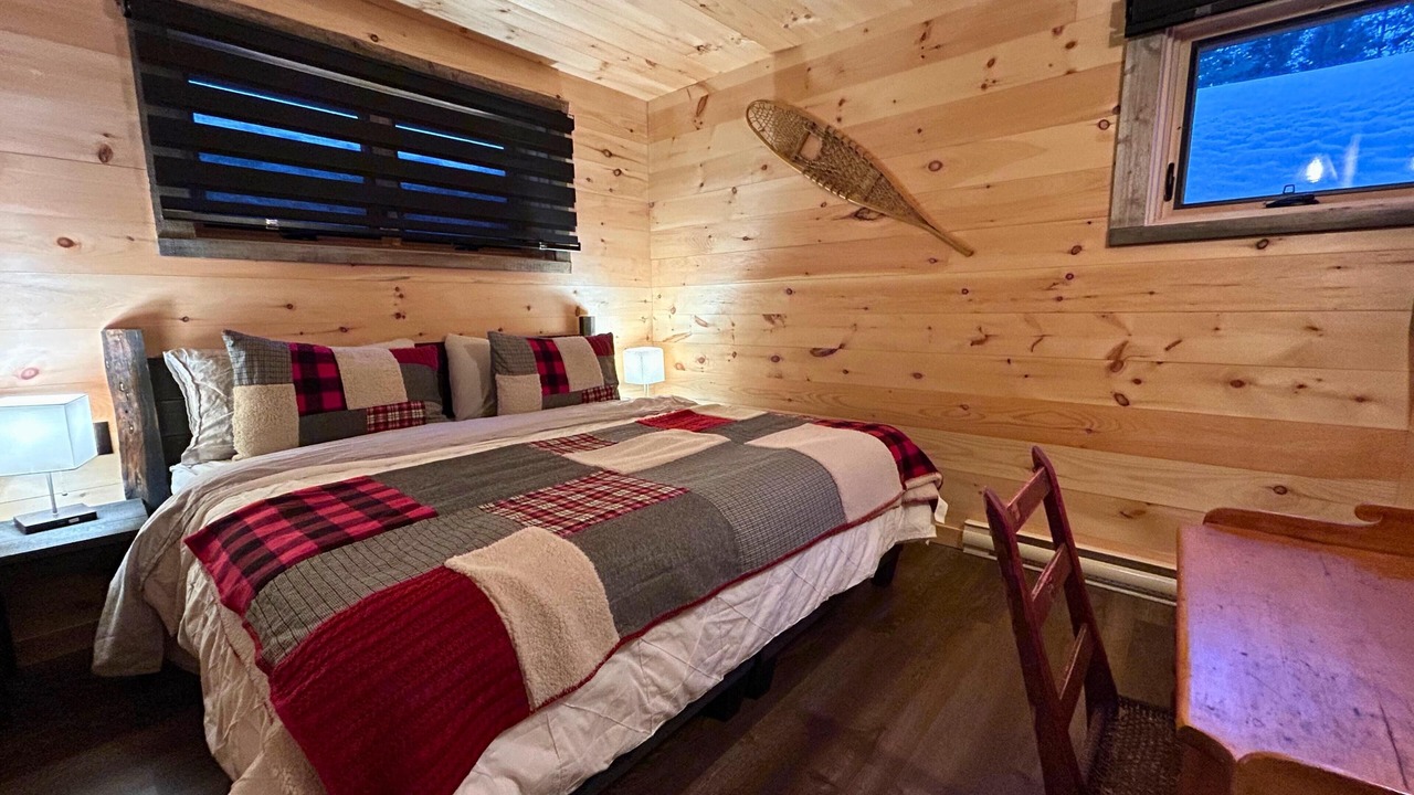 Photo of Bedroom in La Malbaie