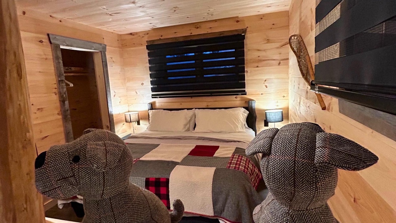 Photo of Bedroom in La Malbaie