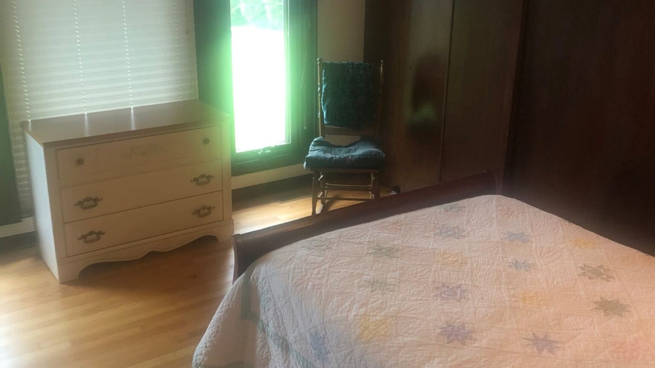 Photo of Bedroom in Pompey