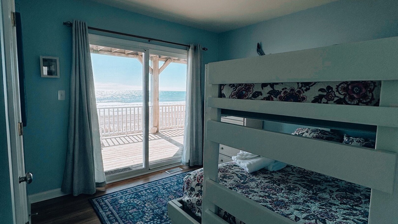 Photo of Bedroom in Village of Stump Sound