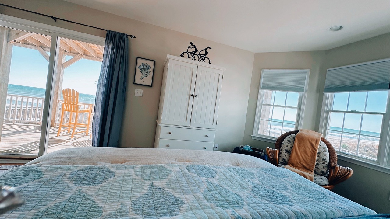 Photo of Bedroom in Village of Stump Sound