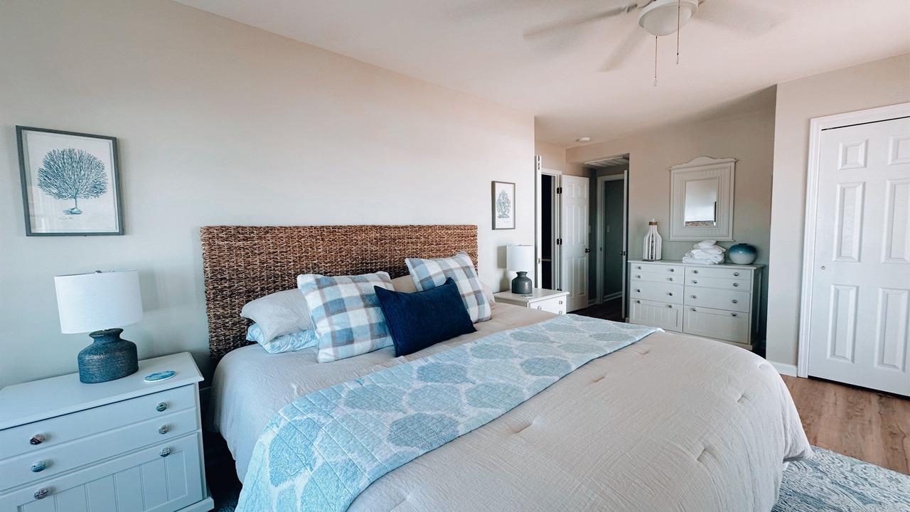 Photo of Bedroom in Village of Stump Sound