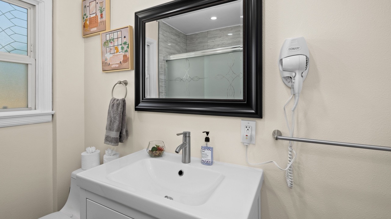 Photo of Bathroom in Tower District