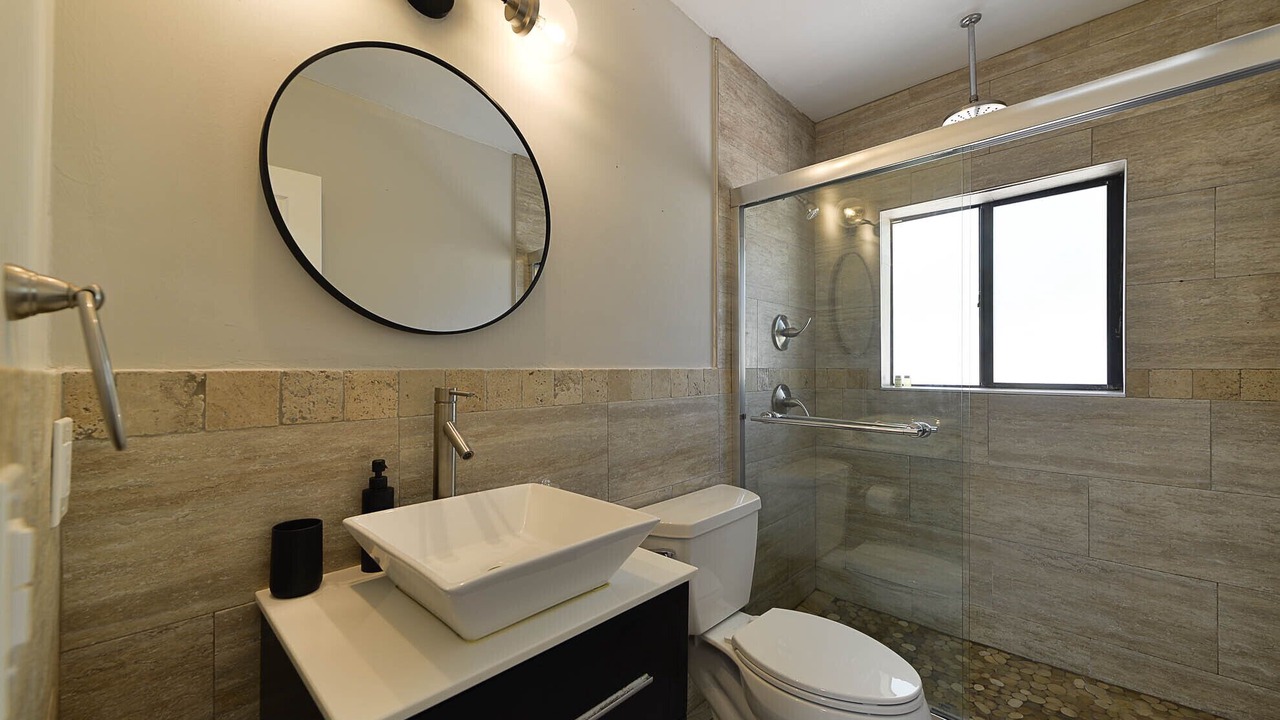 Photo of Bathroom in Victoria Park