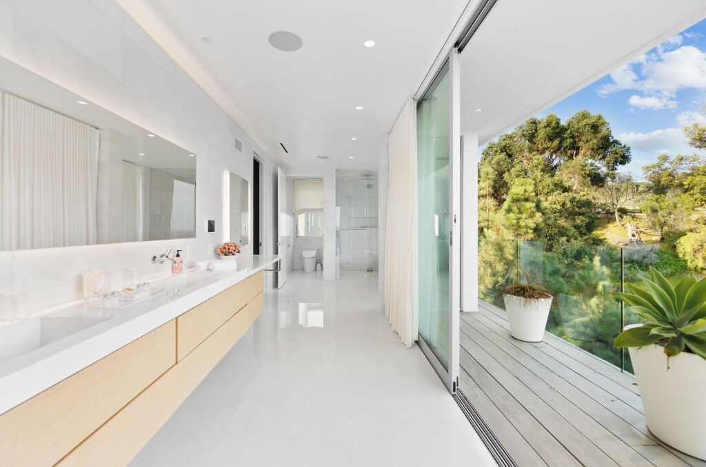 Photo of Bathroom in Beverly Hills