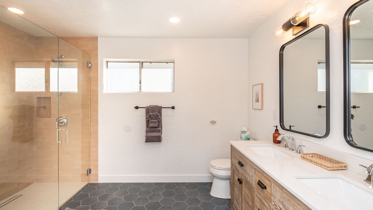 Photo of Bathroom in North Ridge