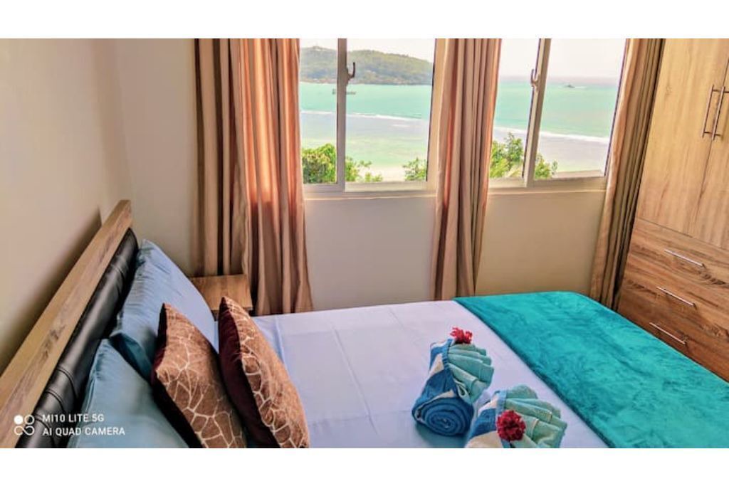 Photo of Bedroom in Anse Boileau
