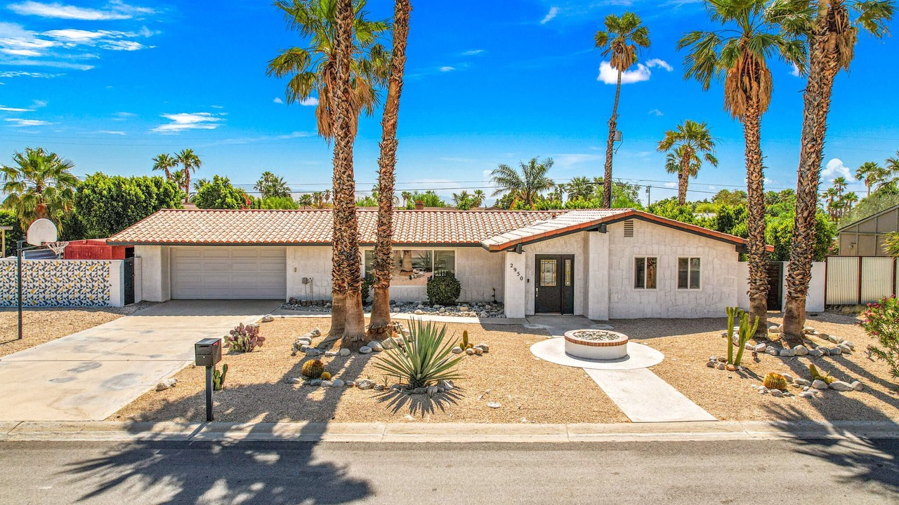 Photo of Outdoor in Desert Park Estates