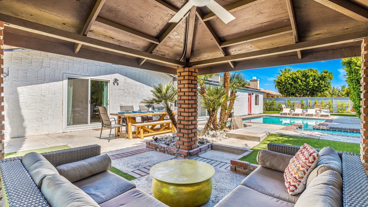 Photo of Patio Balcony in Desert Park Estates