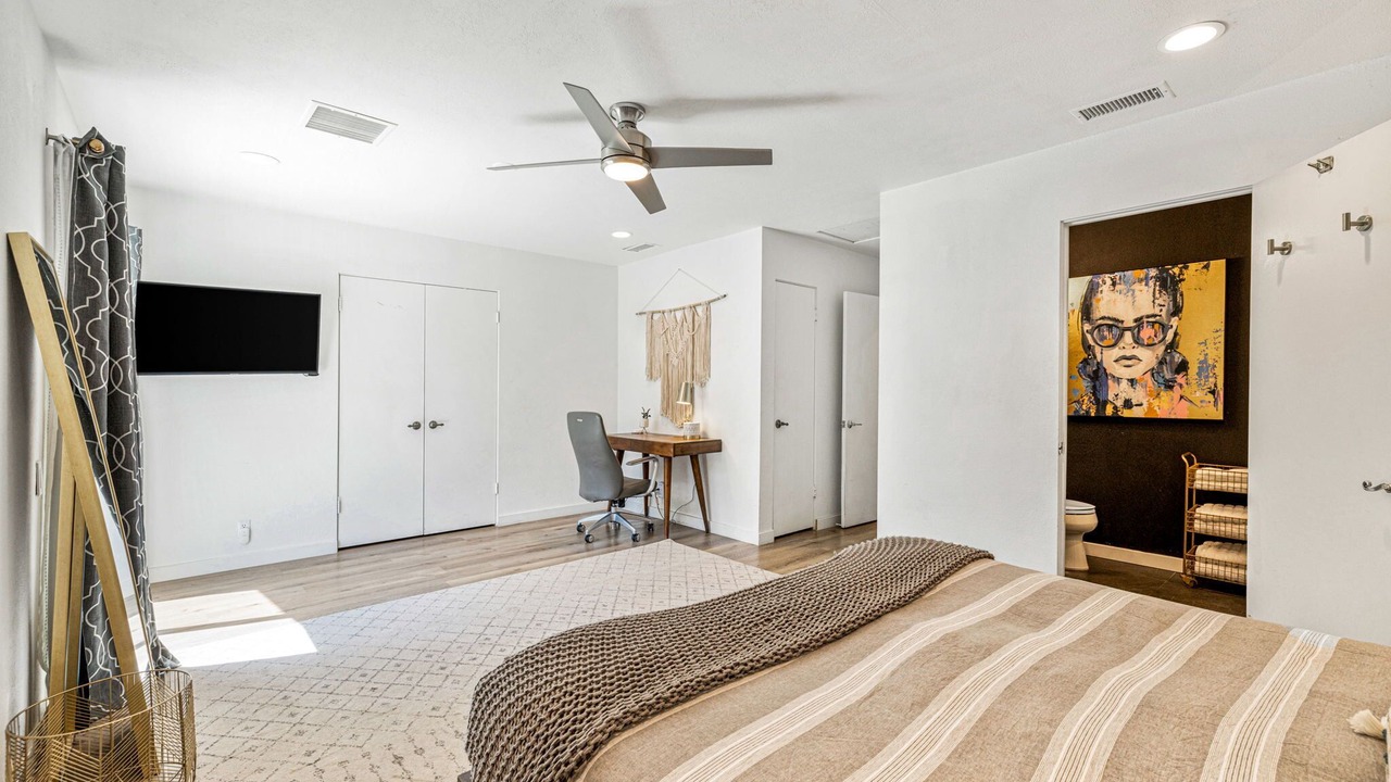Photo of Bedroom in Desert Park Estates