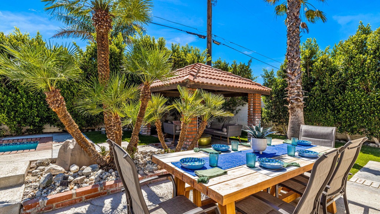 Photo of Outdoor in Desert Park Estates