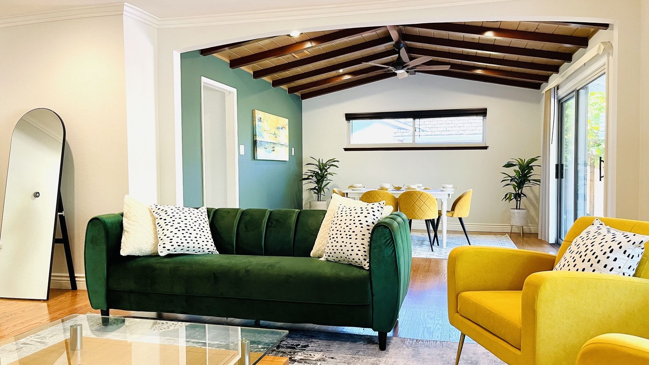 Photo of Livingroom in Rogers