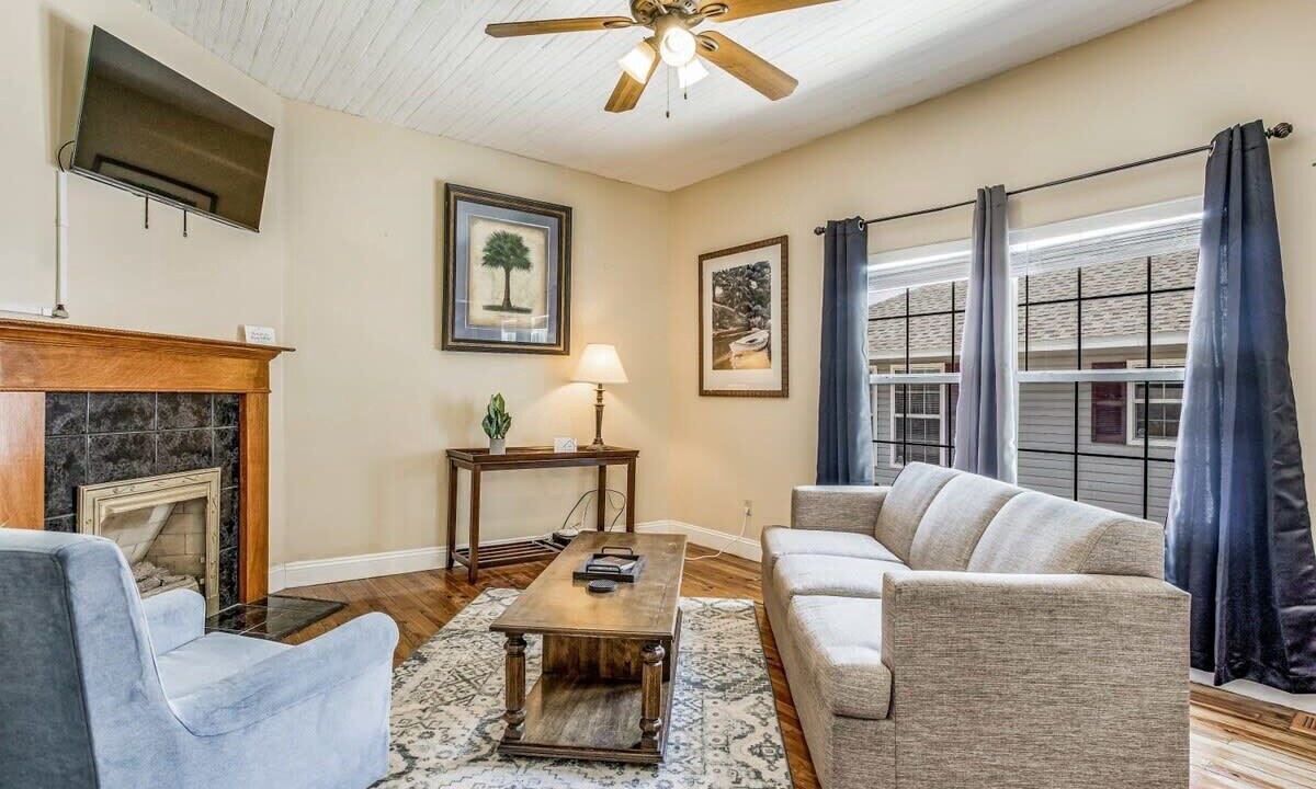 Photo of Livingroom in South Pensacola
