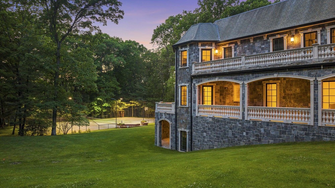 Photo of Outdoor in Saddle River