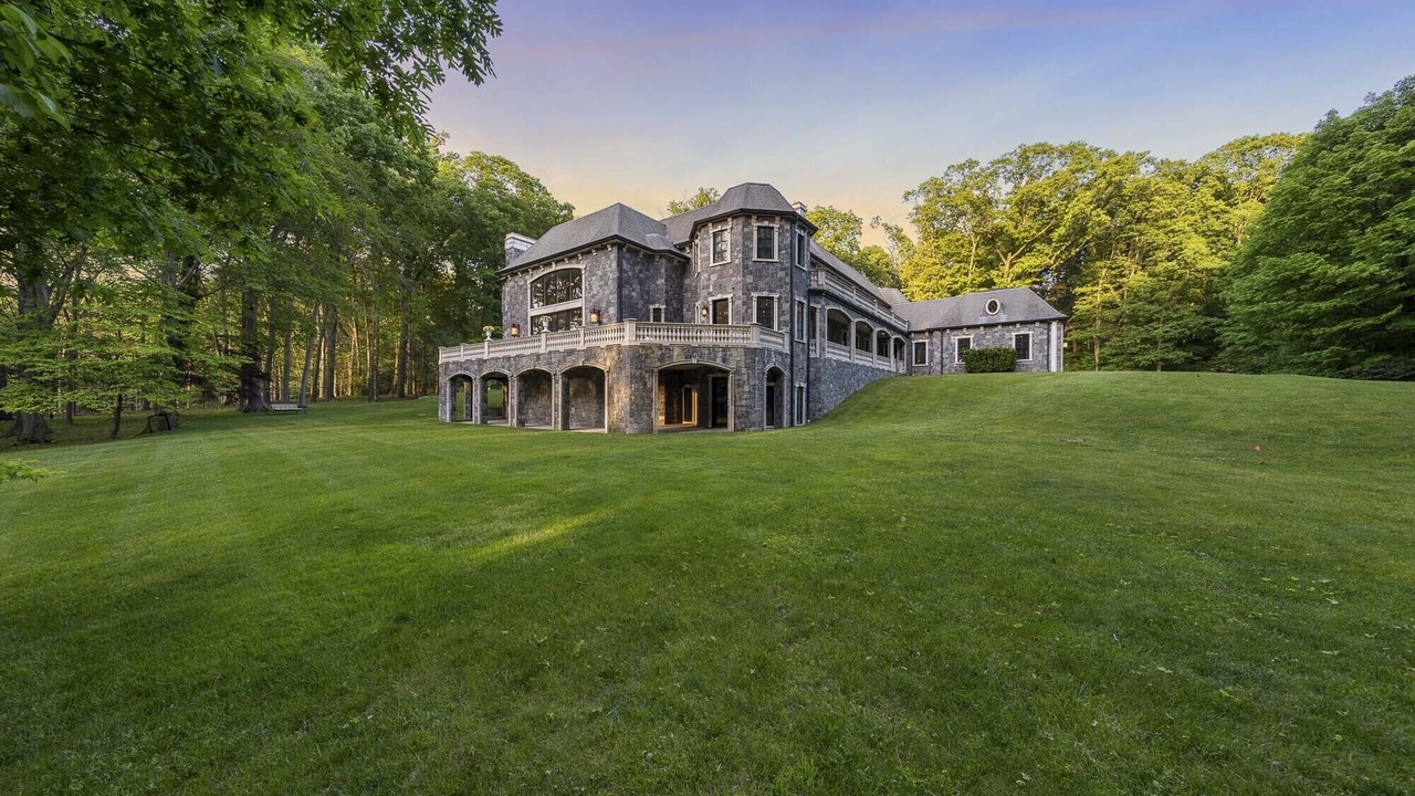 Photo of Outdoor in Saddle River