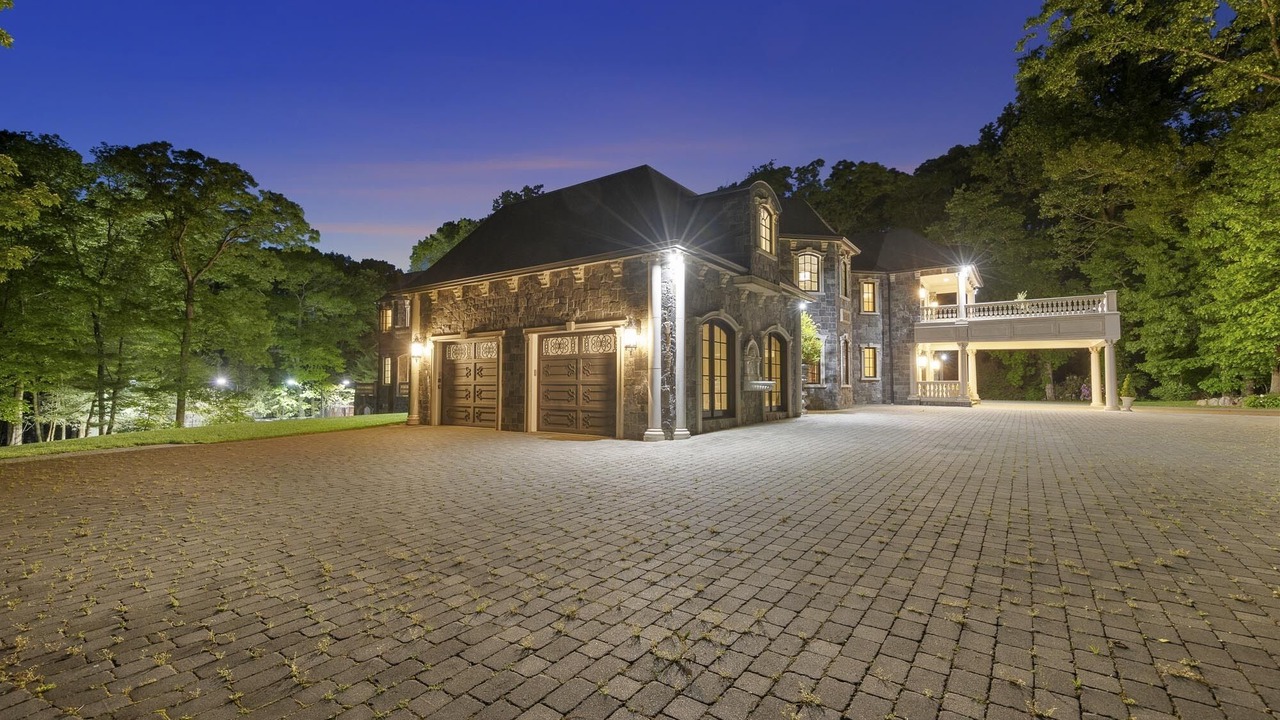 Photo of Outdoor in Saddle River
