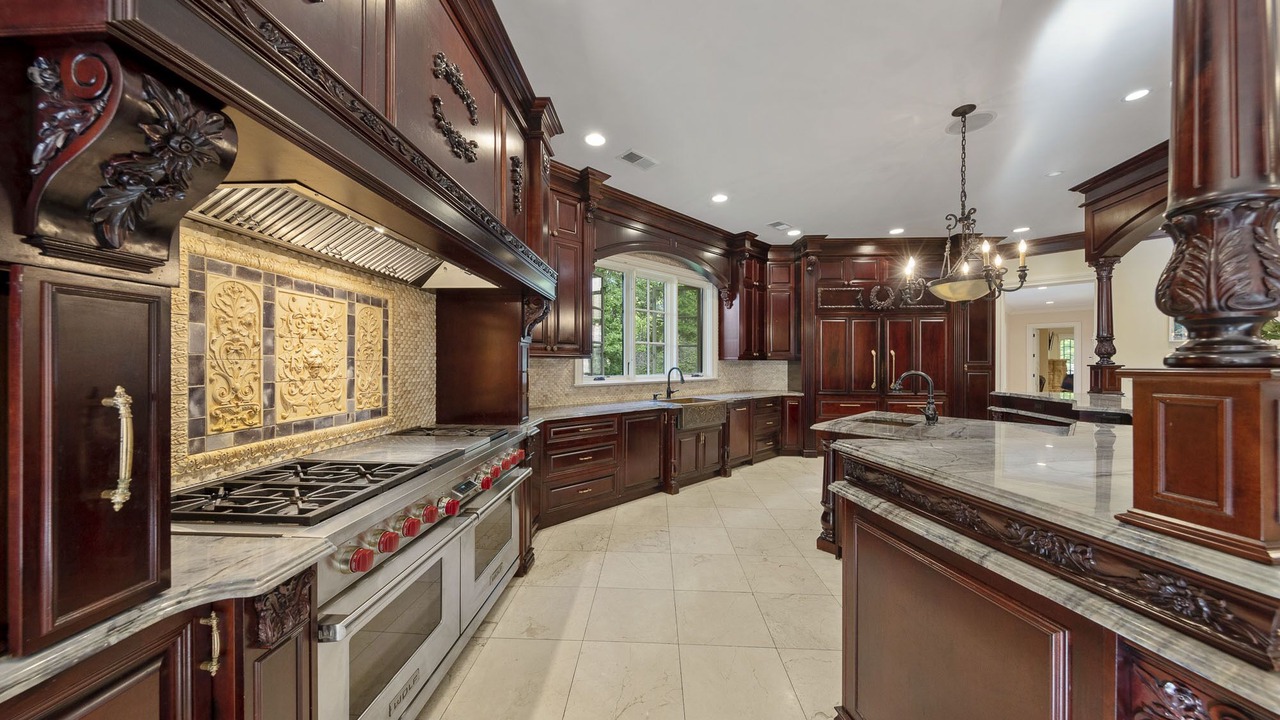 Photo of Kitchen in Saddle River