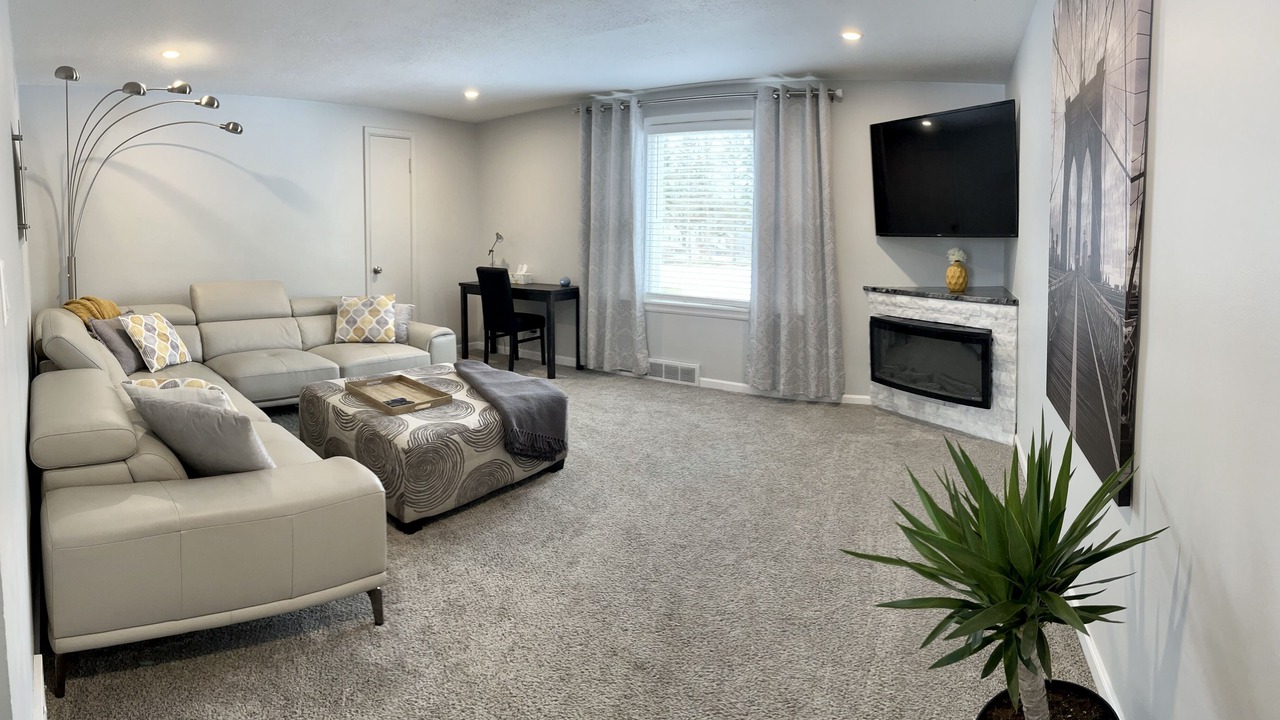 Photo of Livingroom in North Tonawanda