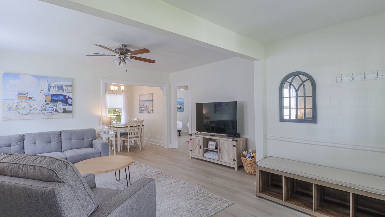 Photo of Bedroom in Long Beach