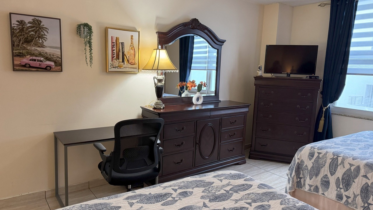 Photo of Bedroom in Hallandale Beach