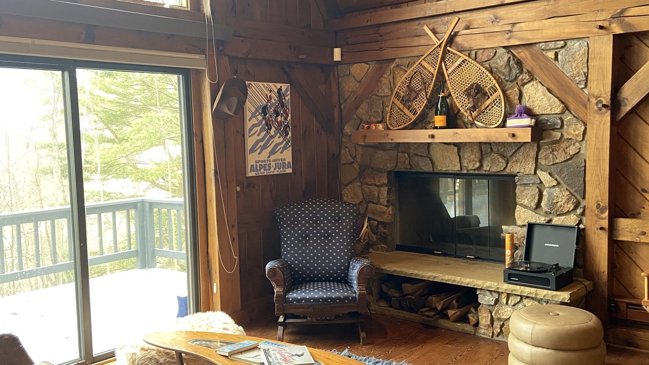 Photo of Livingroom in Ellicottville