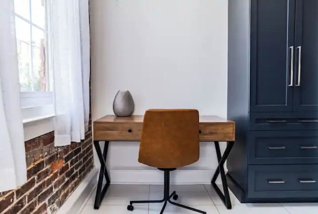 Photo of Bedroom in Central City