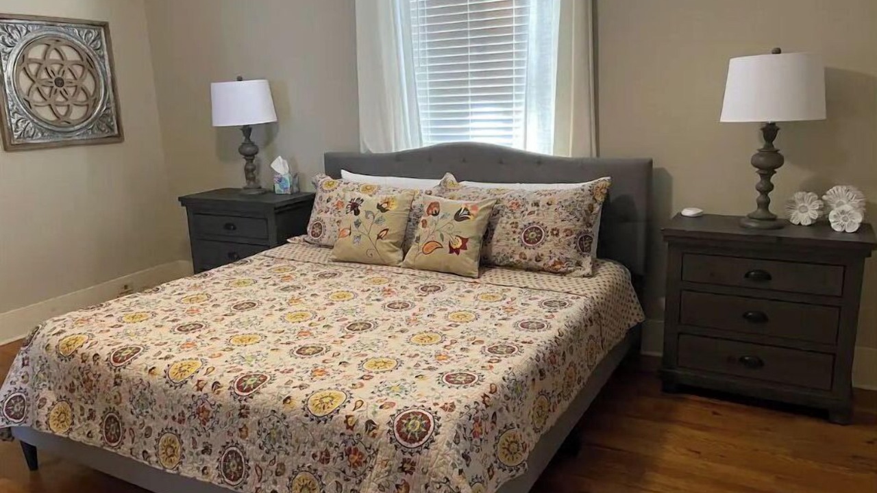 Photo of Bedroom in Laurel