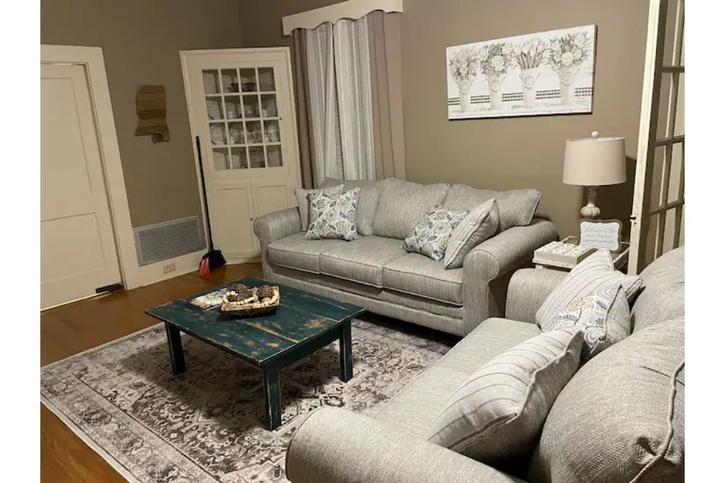 Photo of Livingroom in Laurel