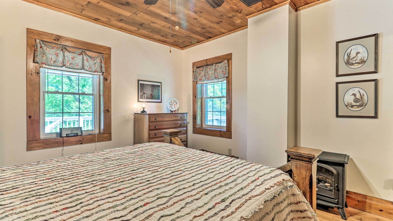 Photo of Bedroom in Crumpler