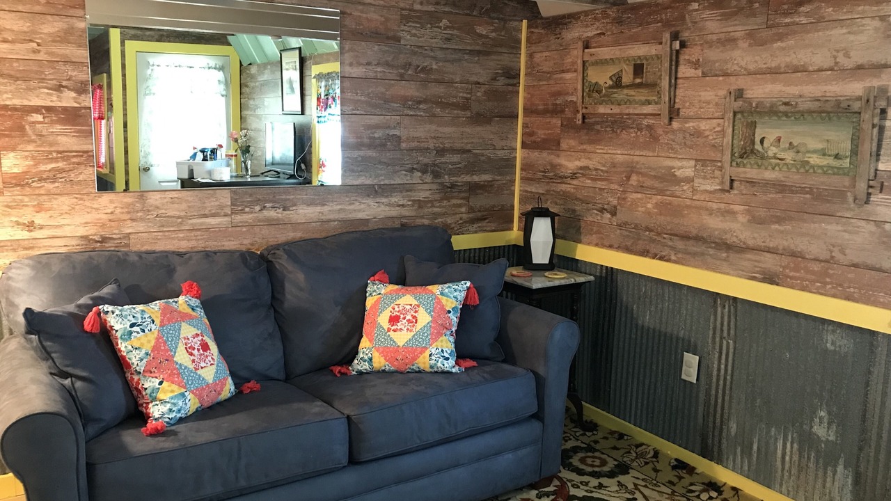 Photo of Livingroom in Cedar Point