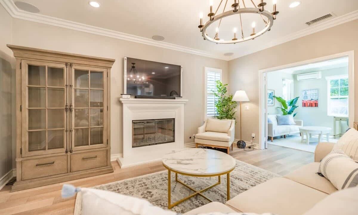 Photo of Livingroom in Woodbury