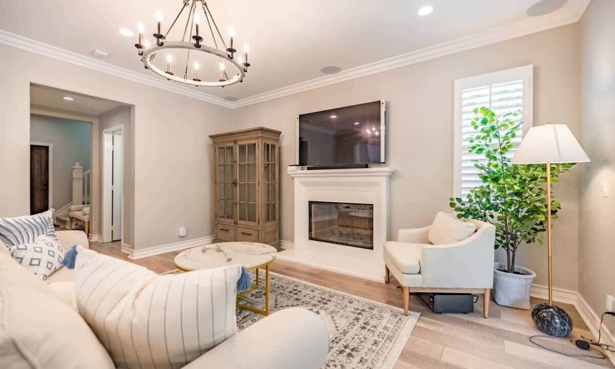 Photo of Livingroom in Woodbury