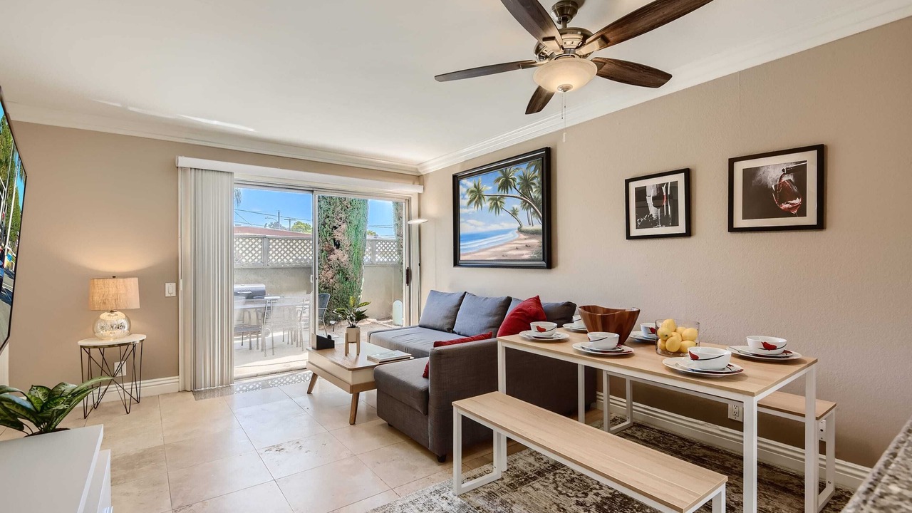 Photo of Bedroom in East Side Costa Mesa