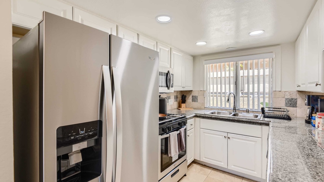 Photo of Kitchen in East Side Costa Mesa