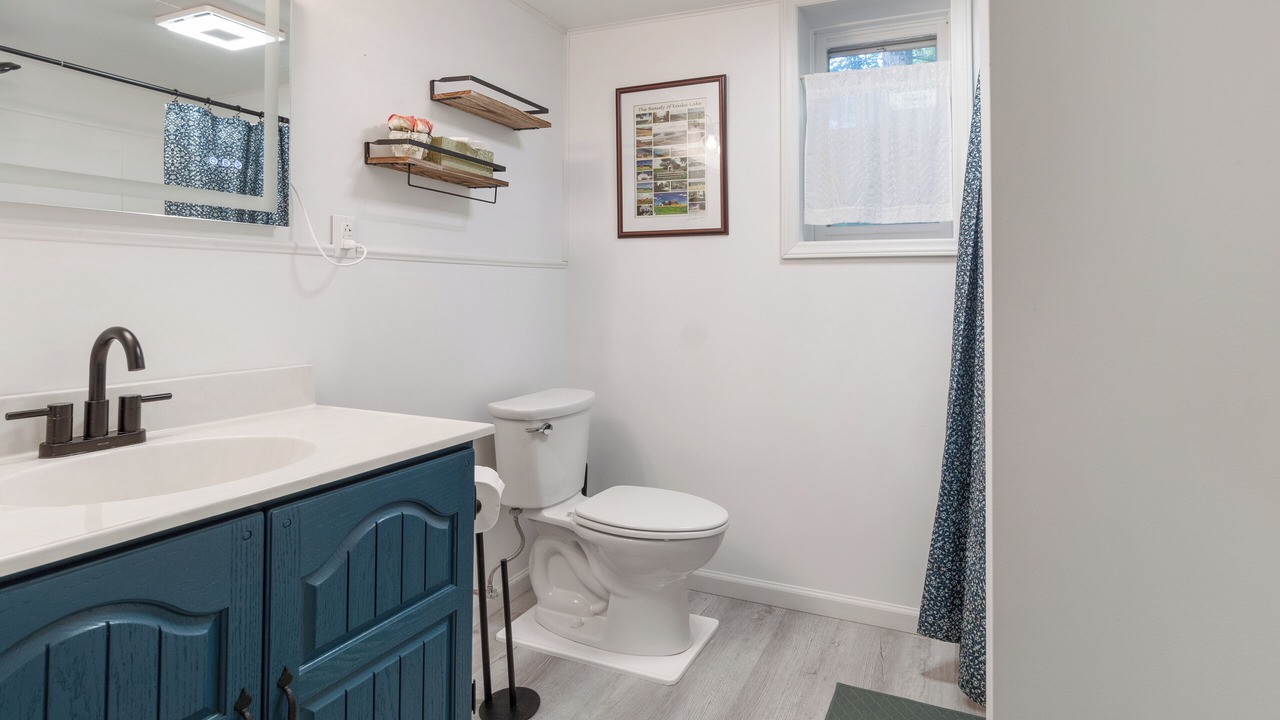Photo of Bathroom in Keuka Park