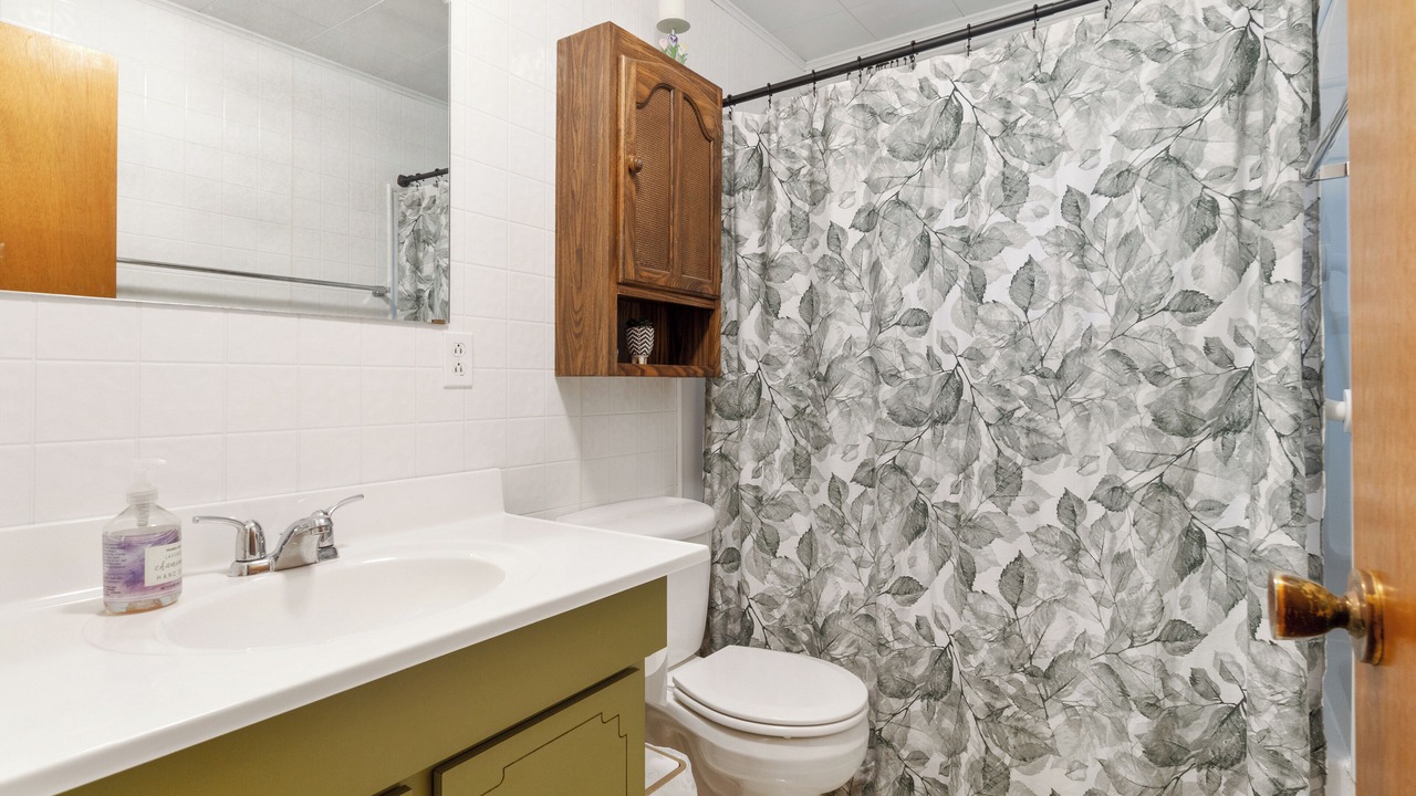 Photo of Bathroom in Keuka Park