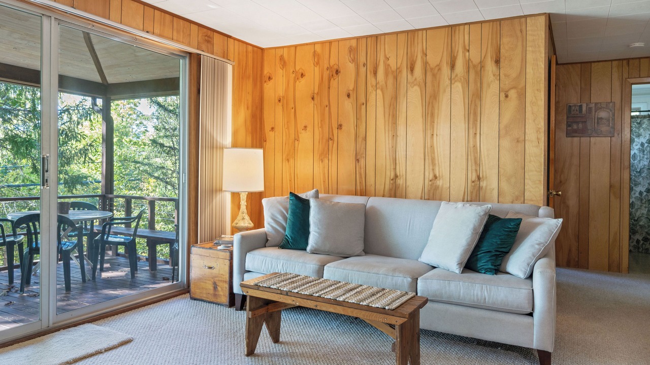 Photo of Livingroom in Keuka Park