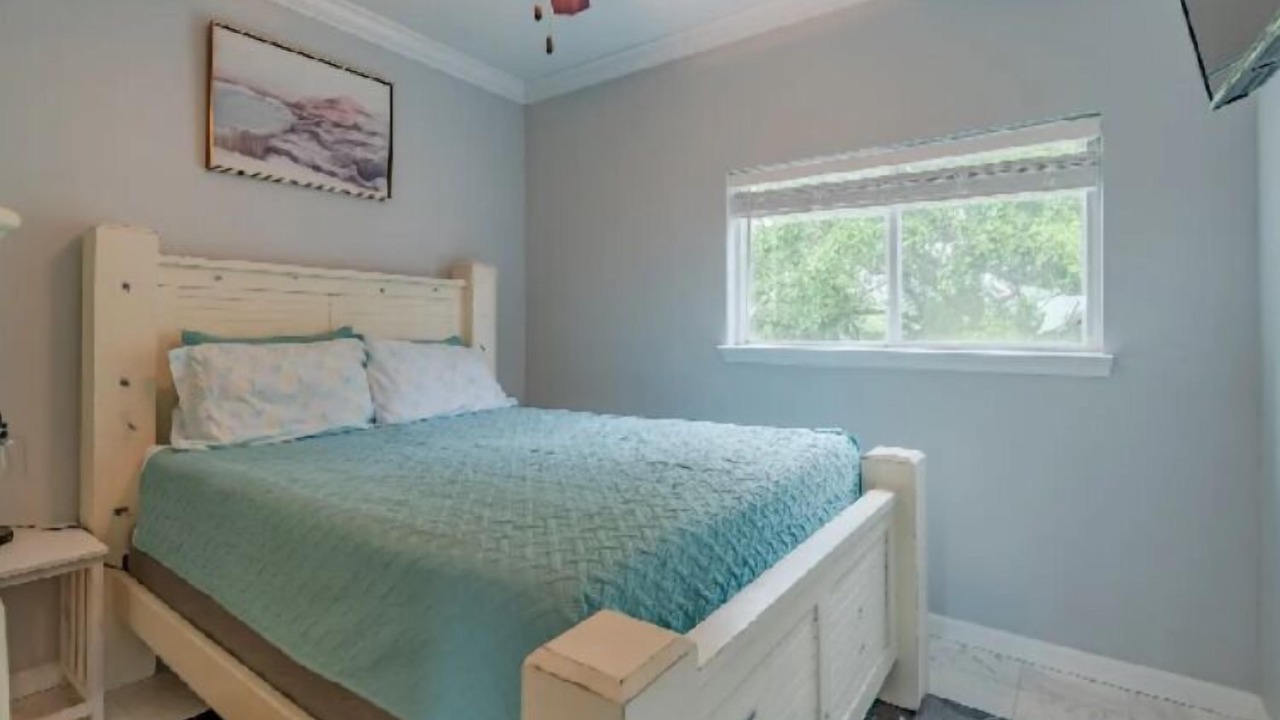 Photo of Bedroom in Long Beach