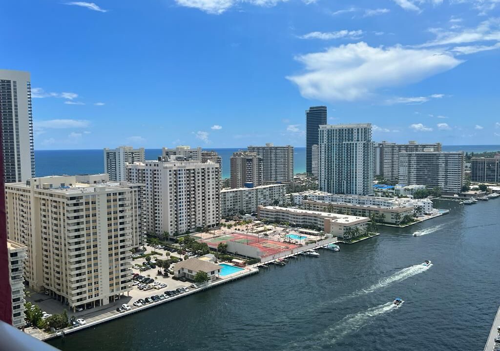 Photo of Outdoor in Hallandale Beach