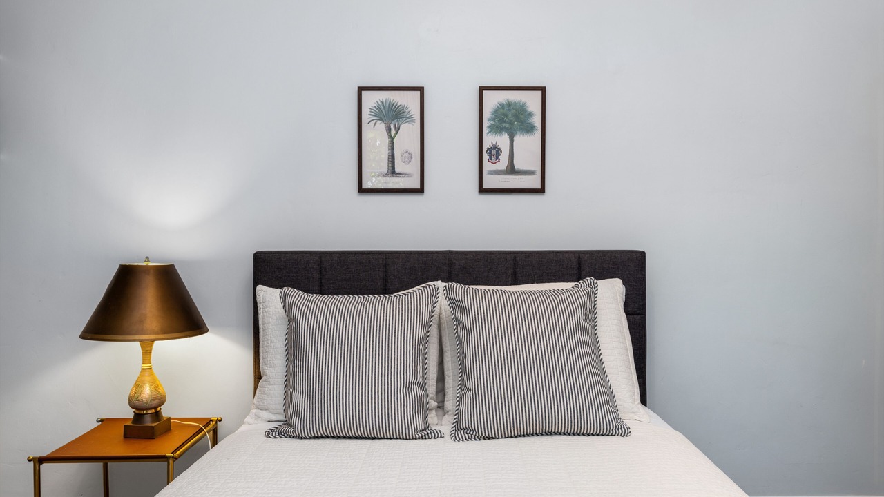 Photo of Bedroom in Mid-Wilshire