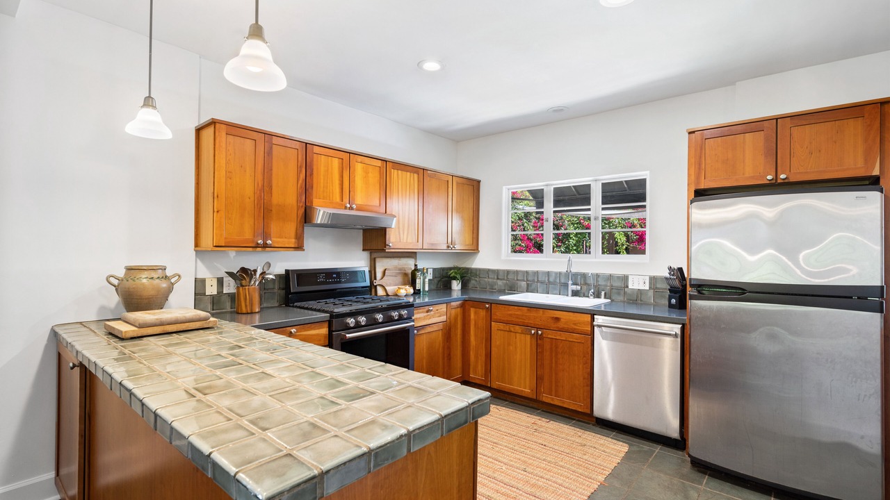 Photo of Kitchen in Mid-Wilshire