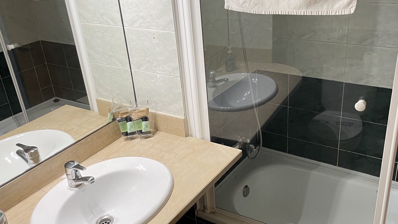 Photo of Bathroom in Poblenou