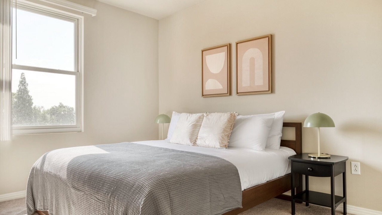 Photo of Bedroom in Old Pasadena